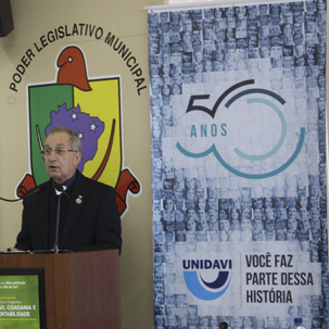 UNIDAVI recebe homenagem